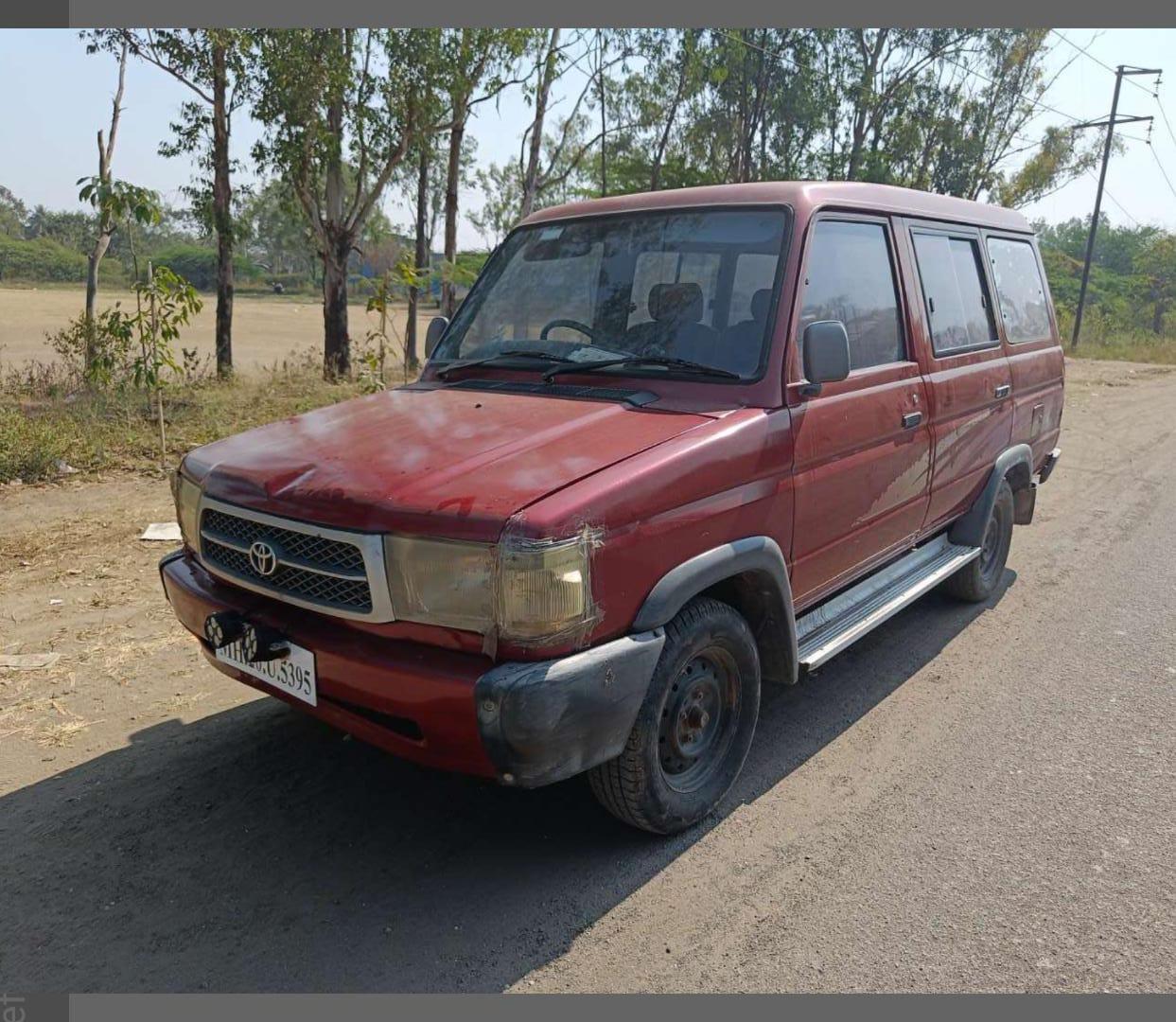 2000 टोयोटा क्वाइल्स GS 2000 टोयोटा क्वाइल्स GS