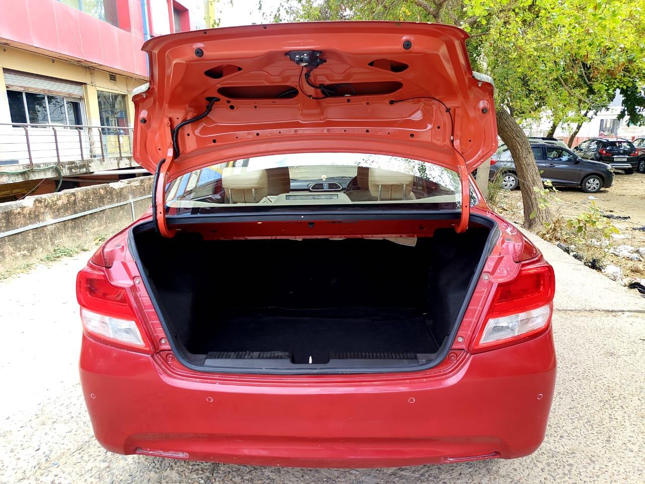 यूज़्ड 2021 मारुति सुजुकी डिजायर, Faridabad New Delhi 8 यूज़्ड 2021 मारुति सुजुकी डिजायर, Faridabad New Delhi 8