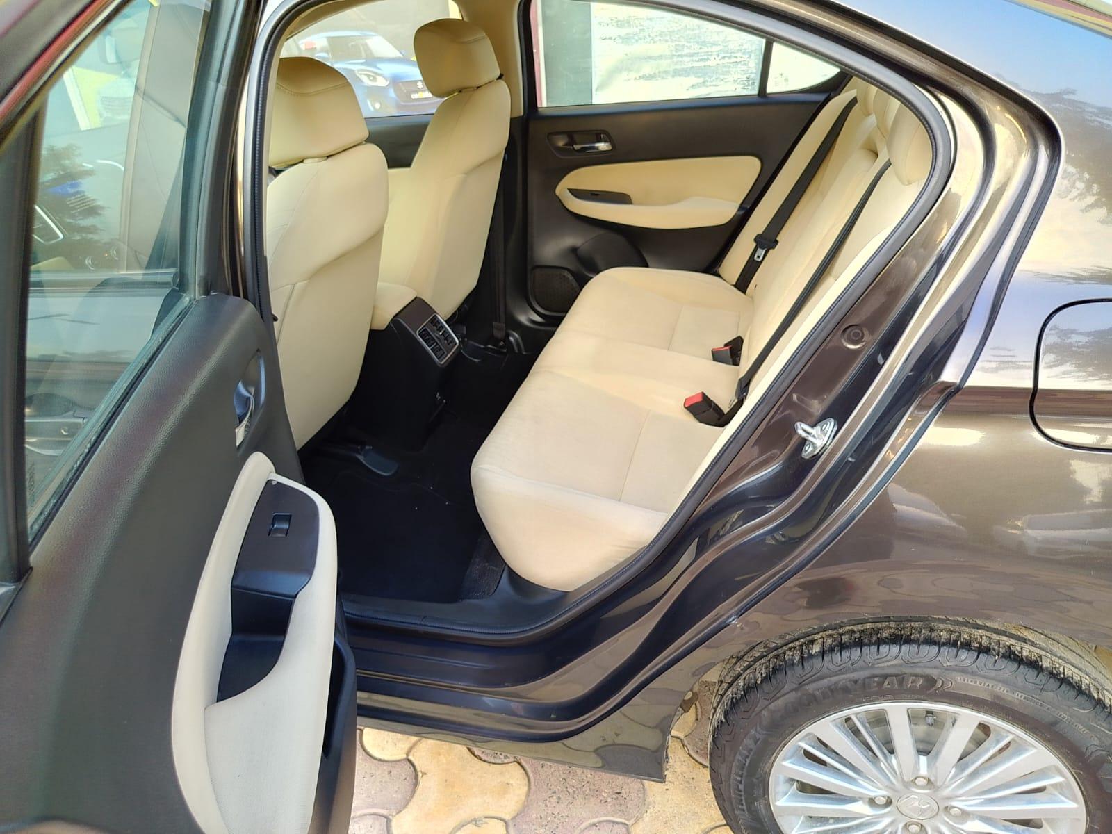 यूज़्ड 2021 होंडा सिटी, Faridabad New Delhi 14 यूज़्ड 2021 होंडा सिटी, Faridabad New Delhi 14