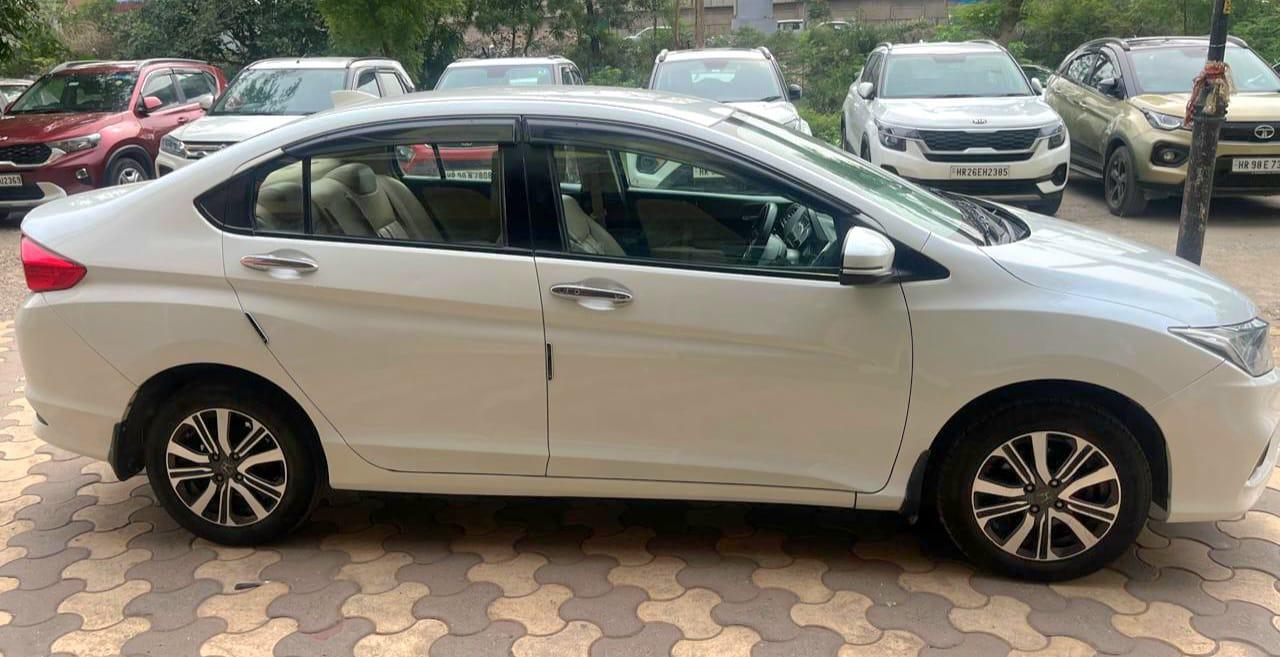 यूज़्ड 2019 होंडा सिटी, Faridabad New Delhi 5 यूज़्ड 2019 होंडा सिटी, Faridabad New Delhi 5