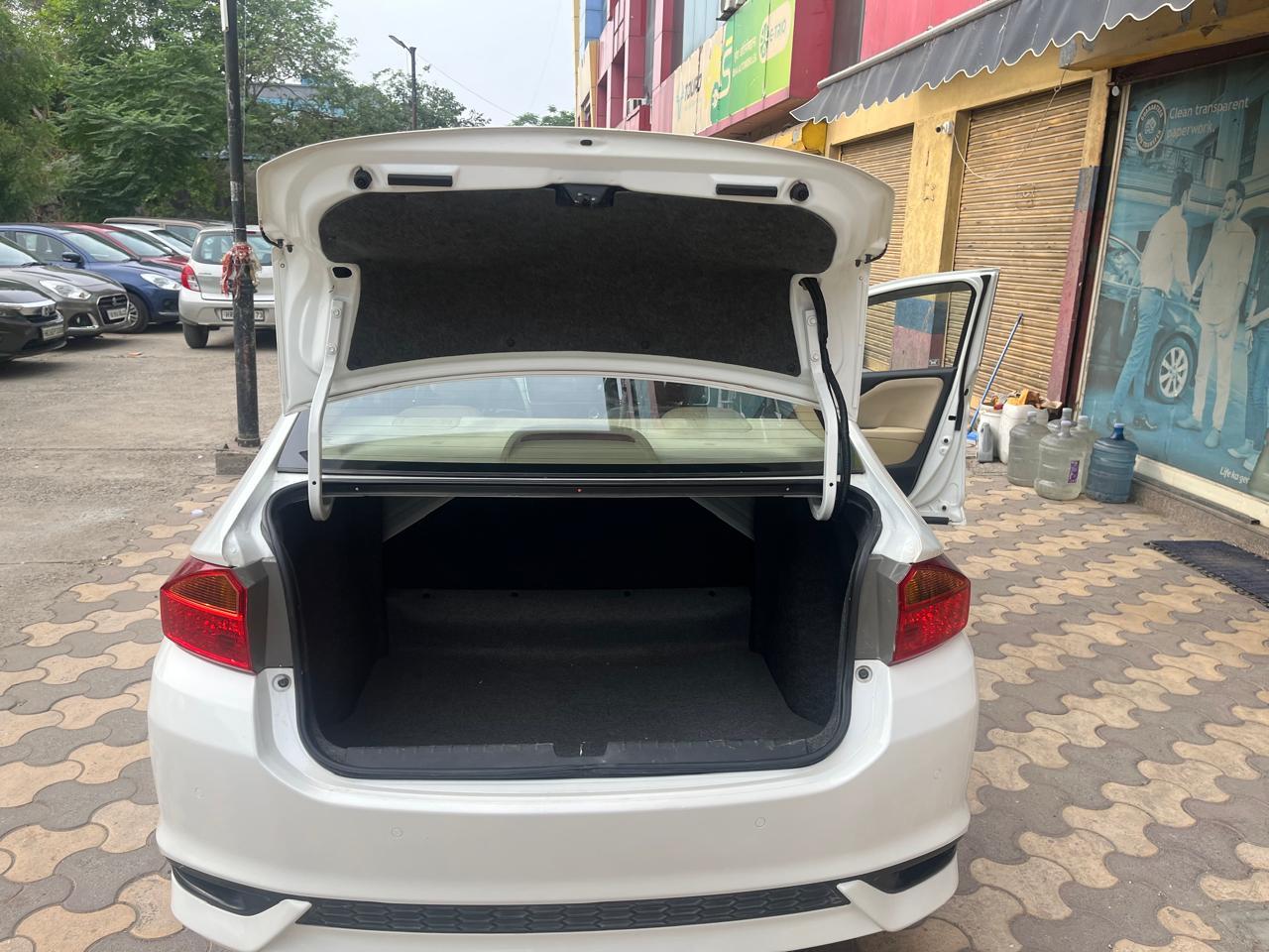 यूज़्ड 2019 होंडा सिटी, Faridabad New Delhi 9 यूज़्ड 2019 होंडा सिटी, Faridabad New Delhi 9