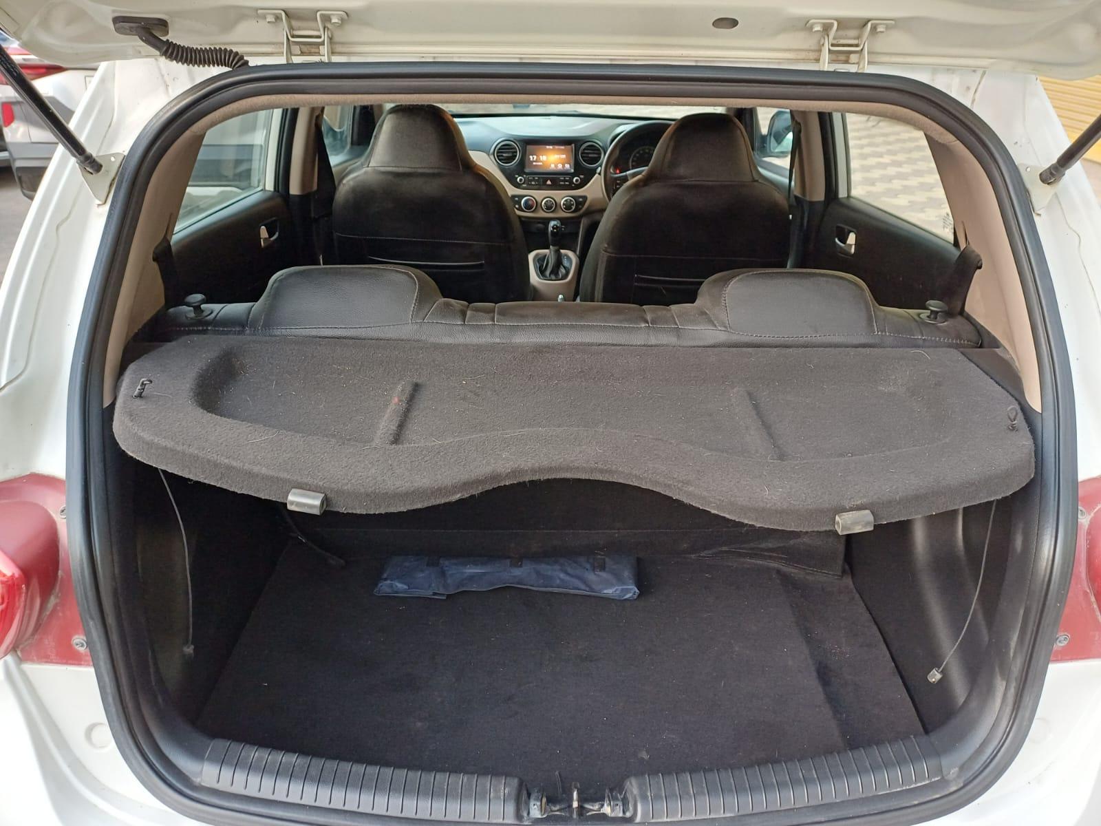 यूज़्ड 2017 ह्युंडई ग्रैंड आई10, Faridabad New Delhi 16 यूज़्ड 2017 ह्युंडई ग्रैंड आई10, Faridabad New Delhi 16