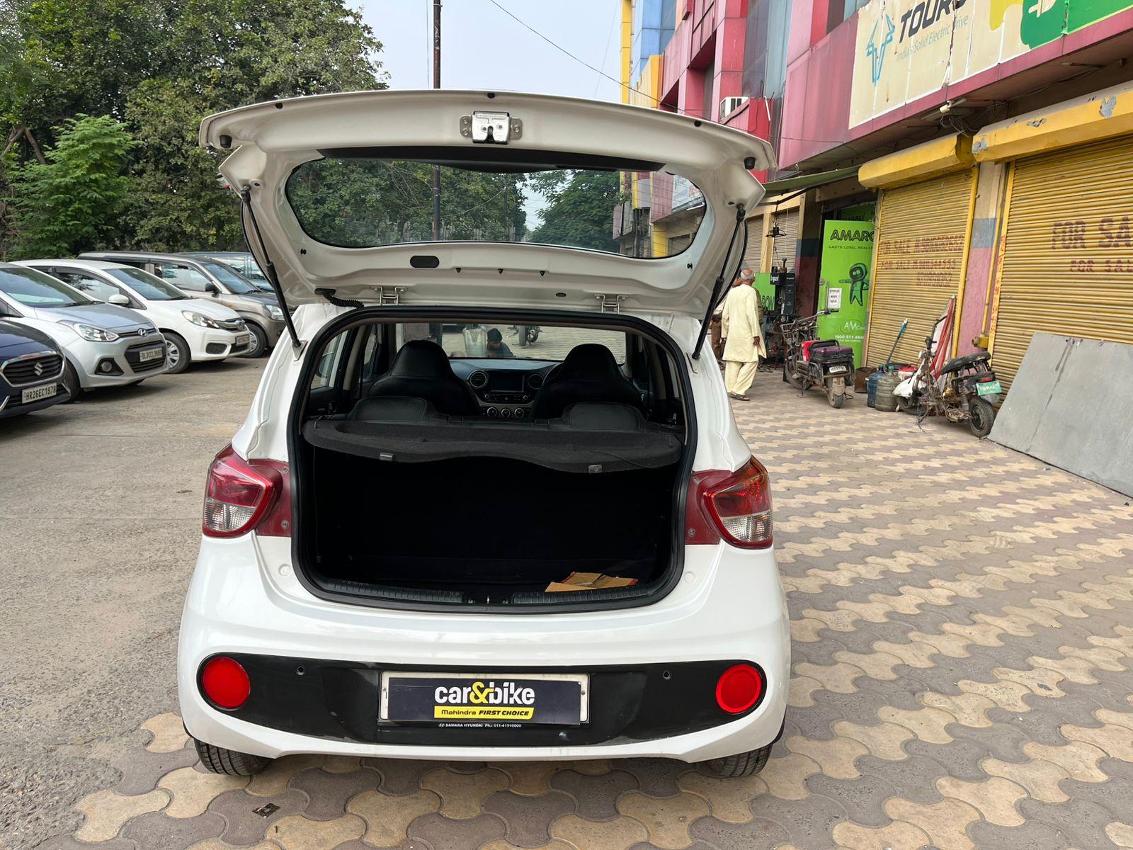 यूज़्ड 2017 ह्युंडई ग्रैंड आई10, Faridabad New Delhi 9 यूज़्ड 2017 ह्युंडई ग्रैंड आई10, Faridabad New Delhi 9