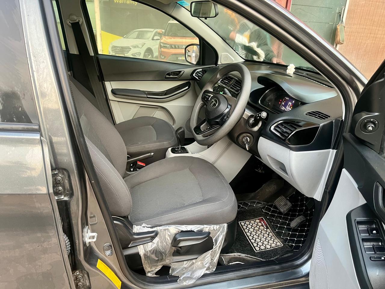 यूज़्ड 2024 टाटा टियागो, Faridabad New Delhi 13 यूज़्ड 2024 टाटा टियागो, Faridabad New Delhi 13