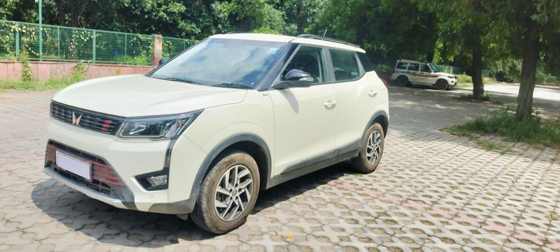 2023 महिंद्रा एक्सयूवी300 W8 (O) Petrol 2023 महिंद्रा एक्सयूवी300 W8 (O) Petrol