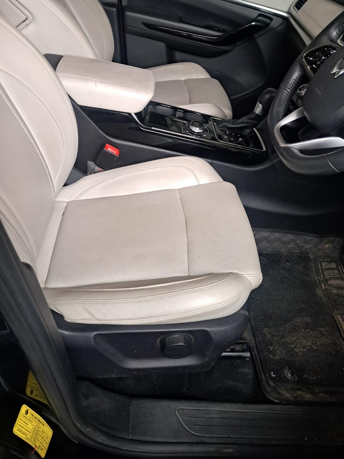 यूज़्ड 2024 महिंद्रा एक्सयूवी700, Rohtak Sector I, Rohtak 15 यूज़्ड 2024 महिंद्रा एक्सयूवी700, Rohtak Sector I, Rohtak 15