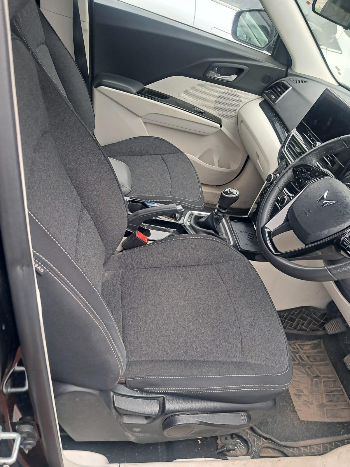 यूज़्ड 2024 महिंद्रा एक्सयूवी 3XO, Rohtak Sector I, Bahadurgarh 15 यूज़्ड 2024 महिंद्रा एक्सयूवी 3XO, Rohtak Sector I, Bahadurgarh 15