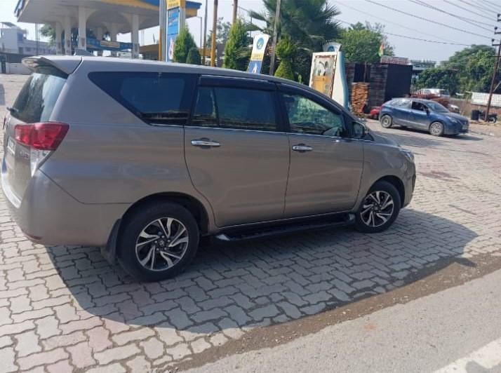 यूज़्ड 2022 टोयोटा इनोवा क्रिस्टा, Dehradun 4 यूज़्ड 2022 टोयोटा इनोवा क्रिस्टा, Dehradun 4