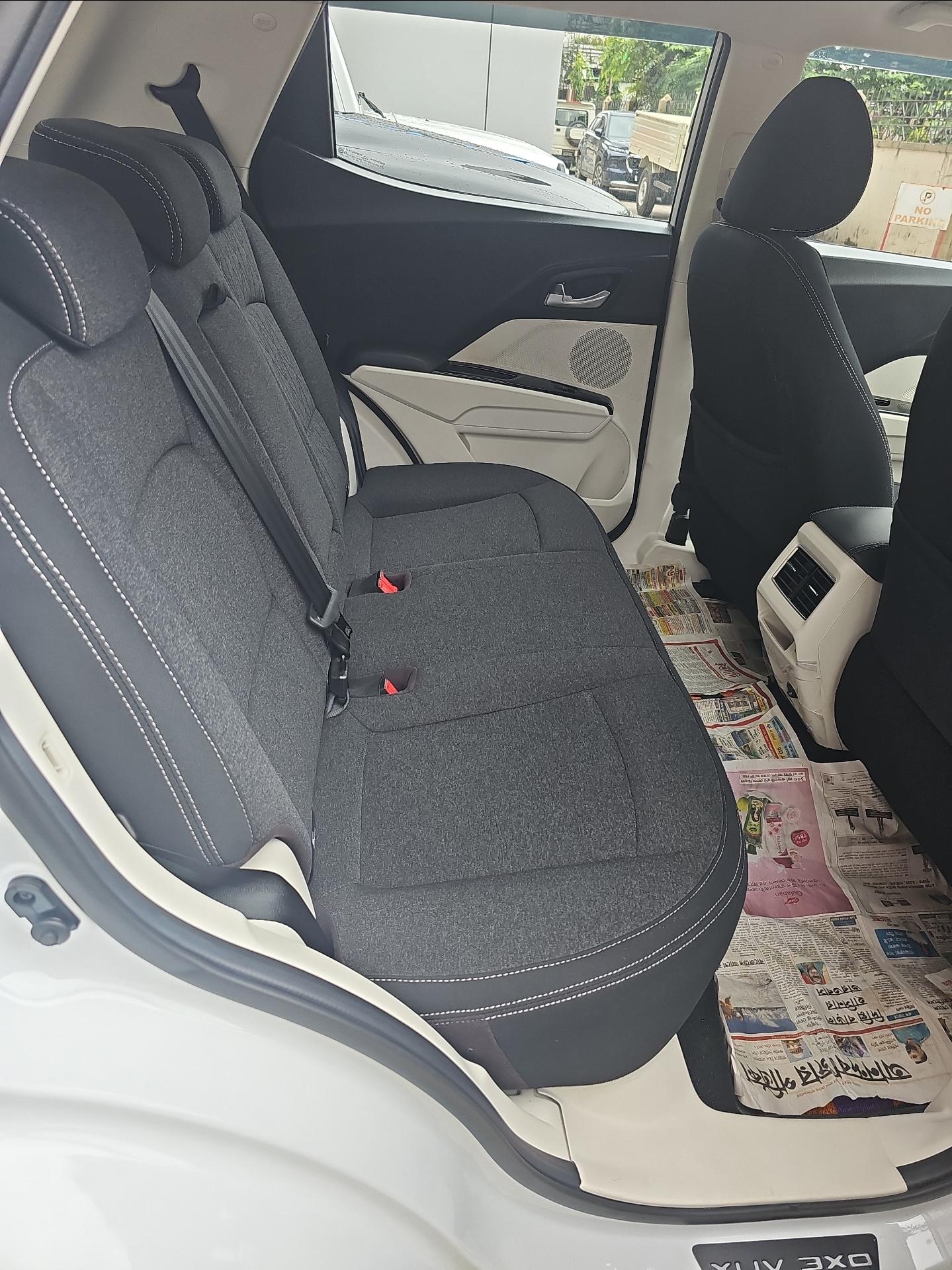 यूज़्ड 2024 महिंद्रा एक्सयूवी 3XO, Siliguri 8 यूज़्ड 2024 महिंद्रा एक्सयूवी 3XO, Siliguri 8