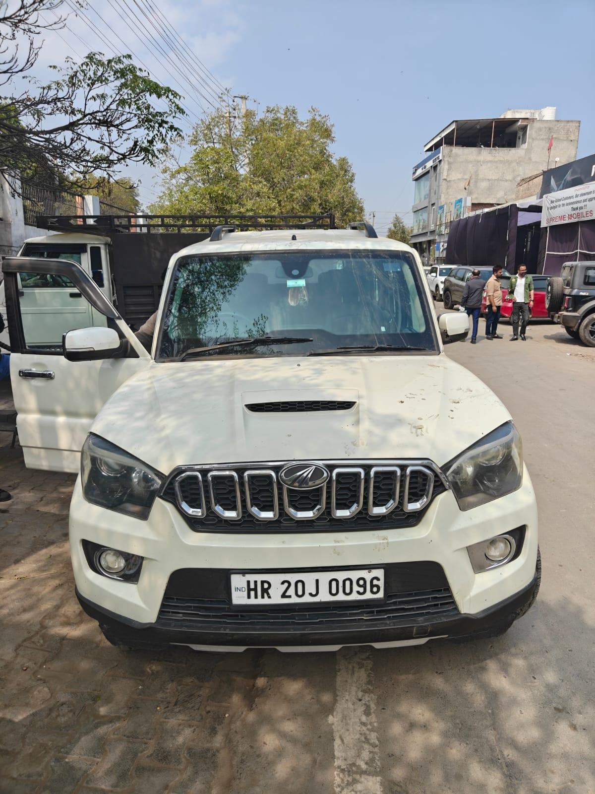 यूज़्ड 2018 महिंद्रा स्कॉर्पियो, Auto Market Hisar, Hisar यूज़्ड 2018 महिंद्रा स्कॉर्पियो, Auto Market Hisar, Hisar