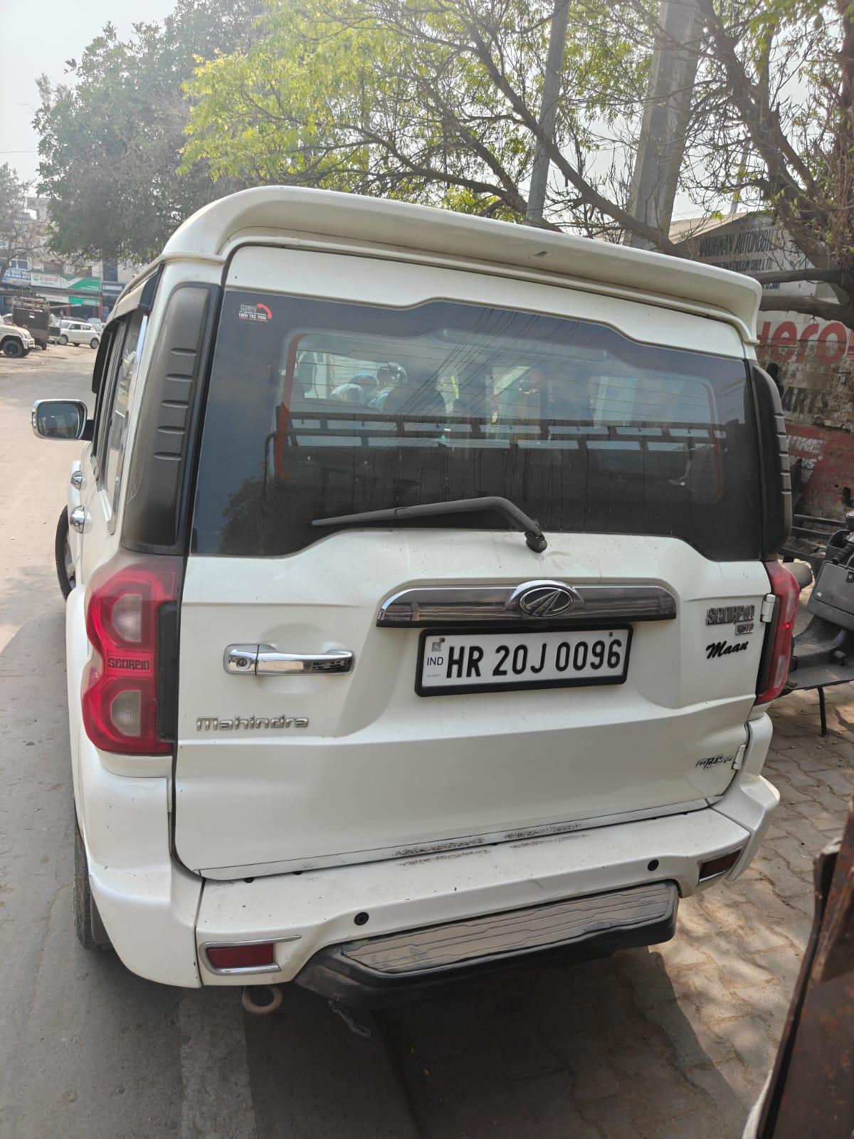 यूज़्ड 2018 महिंद्रा स्कॉर्पियो, Auto Market Hisar, Hisar 1 यूज़्ड 2018 महिंद्रा स्कॉर्पियो, Auto Market Hisar, Hisar 1