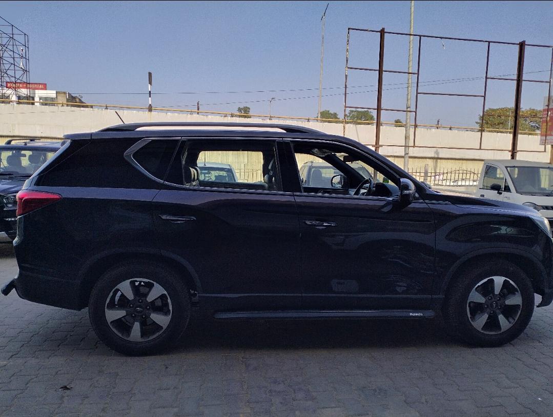 2019 महिंद्रा अल्टुरस जी4 4WD AT 2019 महिंद्रा अल्टुरस जी4 4WD AT