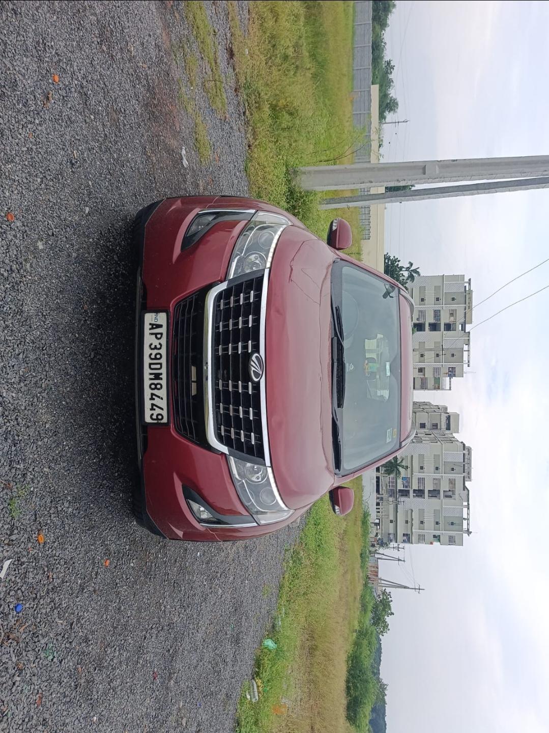 2019 महिंद्रा एक्सयूवी500 W11 2019 महिंद्रा एक्सयूवी500 W11