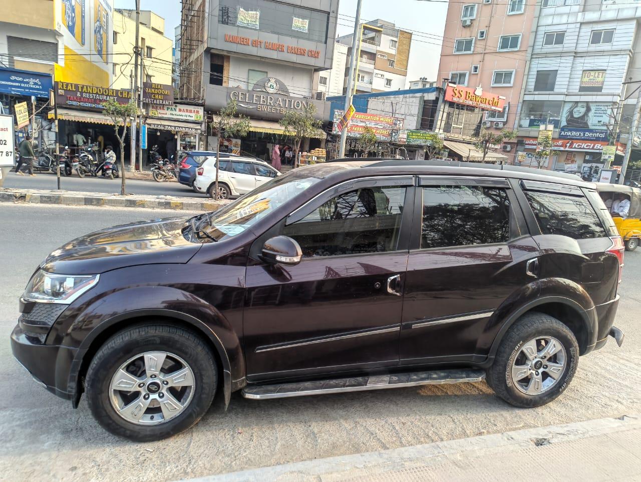 2015 महिंद्रा एक्सयूवी500 W8 FWD 2015 महिंद्रा एक्सयूवी500 W8 FWD