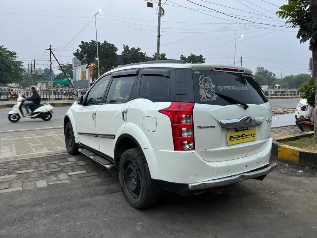 यूज़्ड 2016 महिंद्रा एक्सयूवी500, Vijay Nagar, Indore 2 यूज़्ड 2016 महिंद्रा एक्सयूवी500, Vijay Nagar, Indore 2