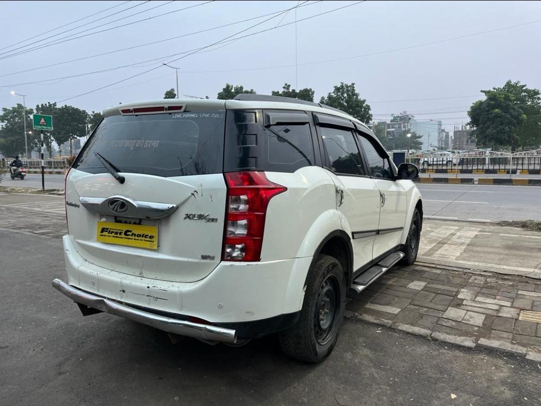 यूज़्ड 2016 महिंद्रा एक्सयूवी500, Vijay Nagar, Indore 4 यूज़्ड 2016 महिंद्रा एक्सयूवी500, Vijay Nagar, Indore 4