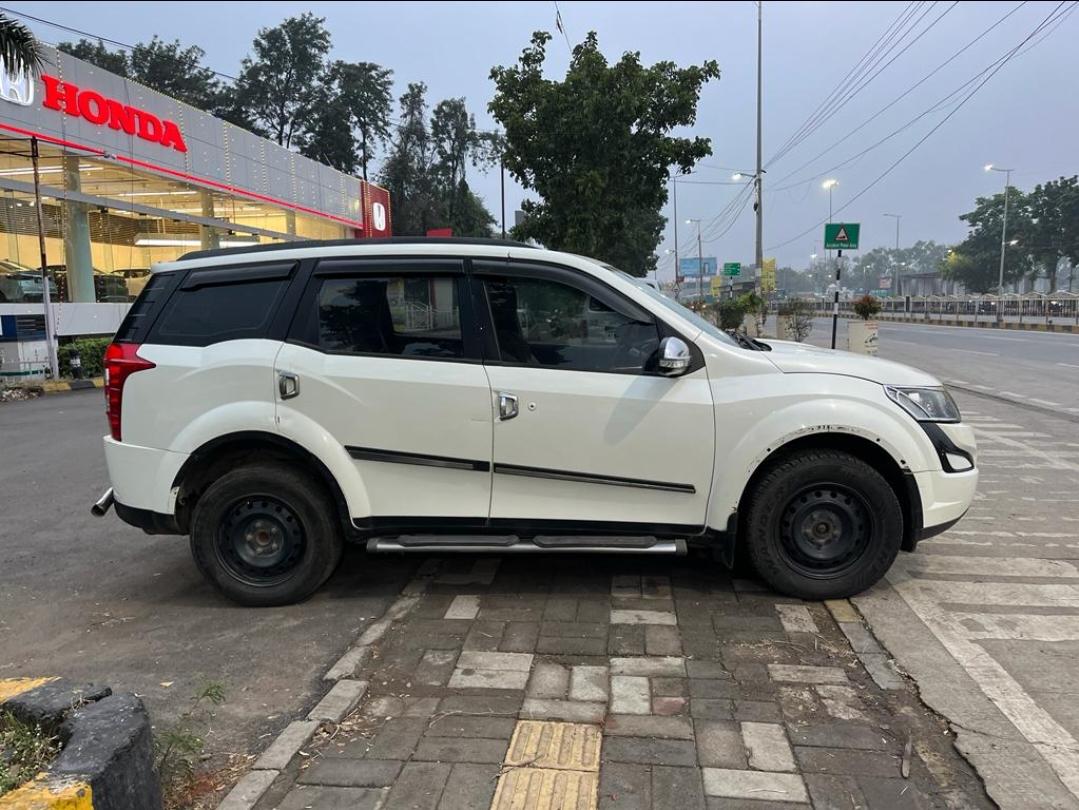 यूज़्ड 2016 महिंद्रा एक्सयूवी500, Vijay Nagar, Indore 5 यूज़्ड 2016 महिंद्रा एक्सयूवी500, Vijay Nagar, Indore 5