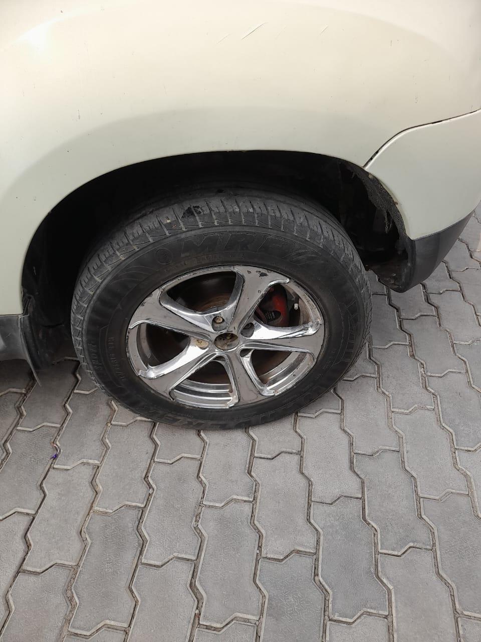 यूज़्ड 2013 रेनो डस्टर, Salempur Mehdood, Haridwar 7 यूज़्ड 2013 रेनो डस्टर, Salempur Mehdood, Haridwar 7