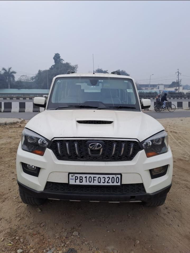 2016 महिंद्रा स्कॉर्पियो S10 4WD 1.99 Litre 2016 महिंद्रा स्कॉर्पियो S10 4WD 1.99 Litre