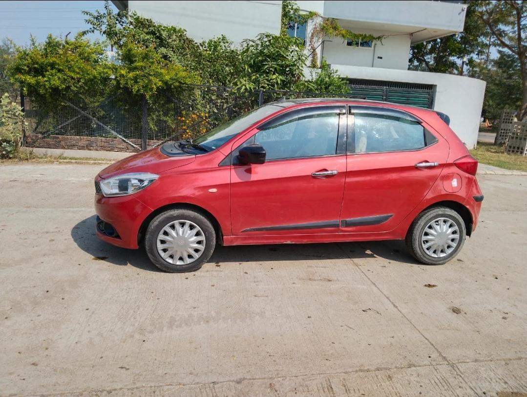 यूज़्ड 2017 टाटा टियागो, Vijay Nagar, Indore 5 यूज़्ड 2017 टाटा टियागो, Vijay Nagar, Indore 5