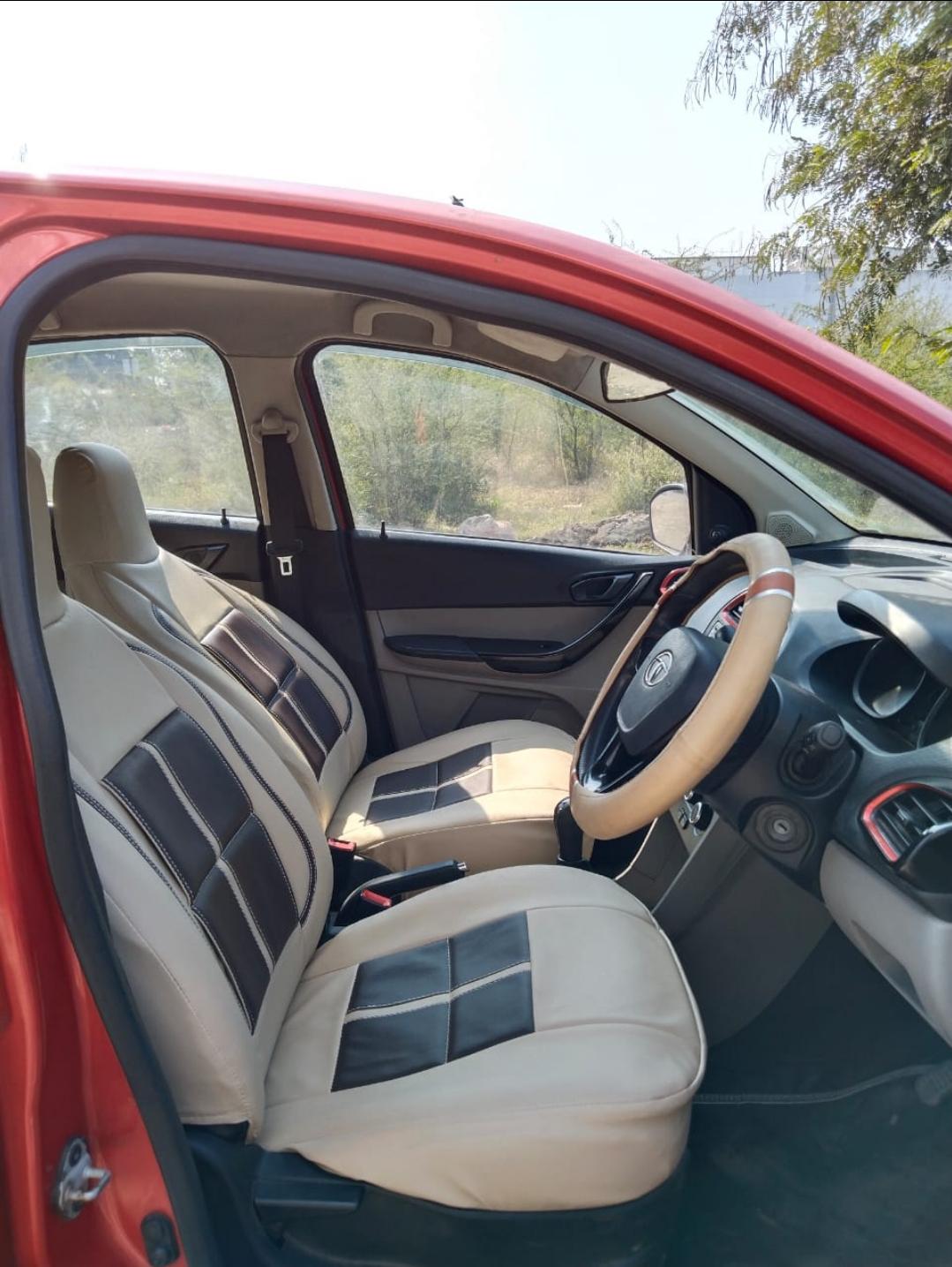 यूज़्ड 2017 टाटा टियागो, Vijay Nagar, Indore 8 यूज़्ड 2017 टाटा टियागो, Vijay Nagar, Indore 8