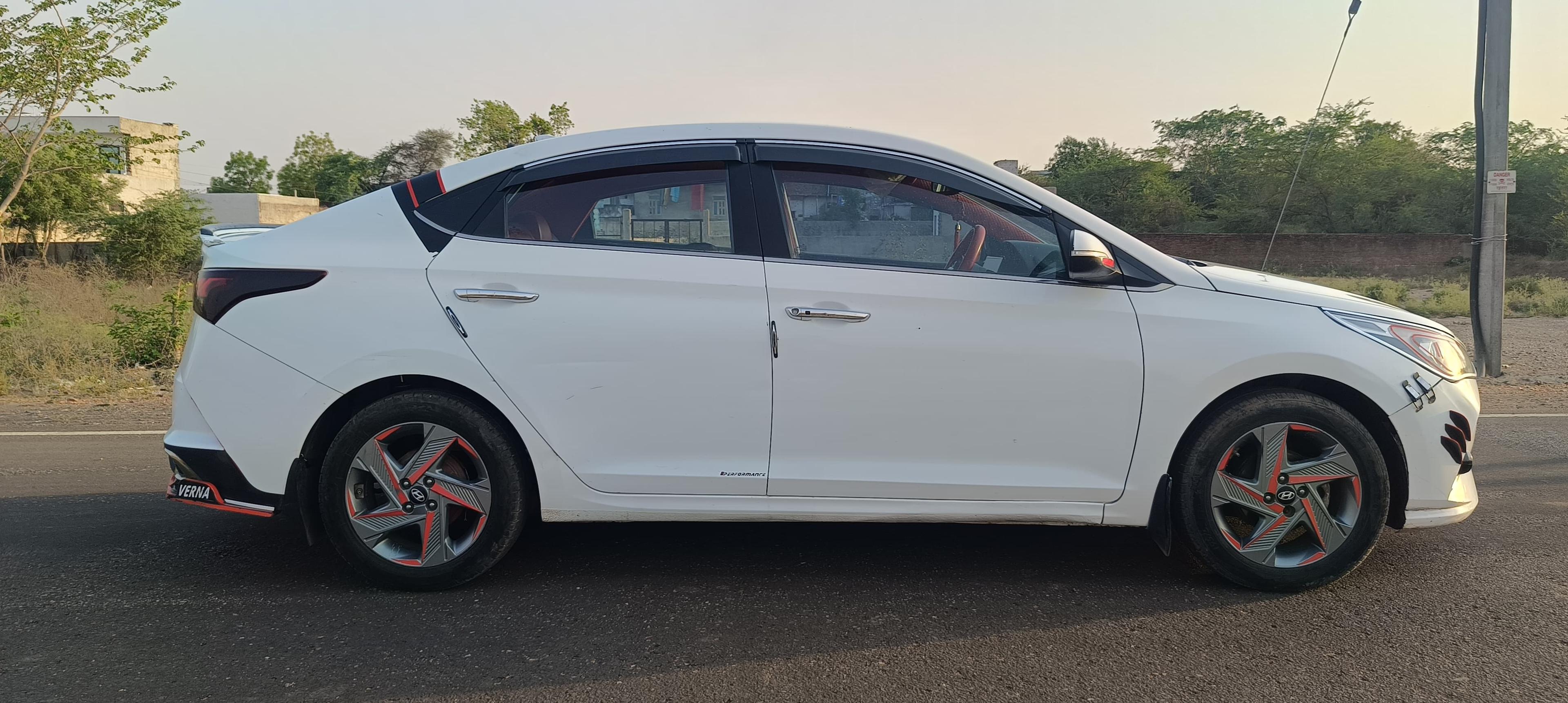 यूज़्ड 2023 ह्युंडई वरना, Mahuakhurd, Alwar 5 यूज़्ड 2023 ह्युंडई वरना, Mahuakhurd, Alwar 5