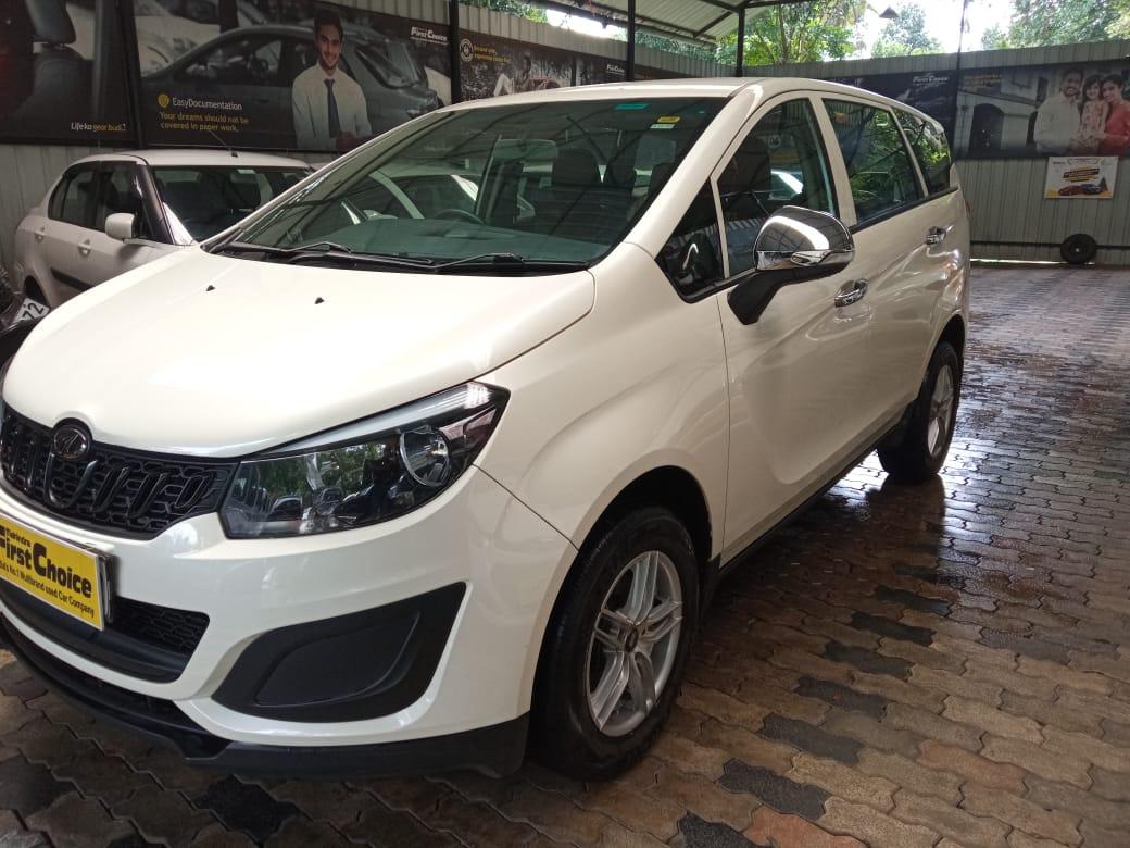 2019 महिंद्रा मराज़ो M2 7-Seater BS IV 2019 महिंद्रा मराज़ो M2 7-Seater BS IV