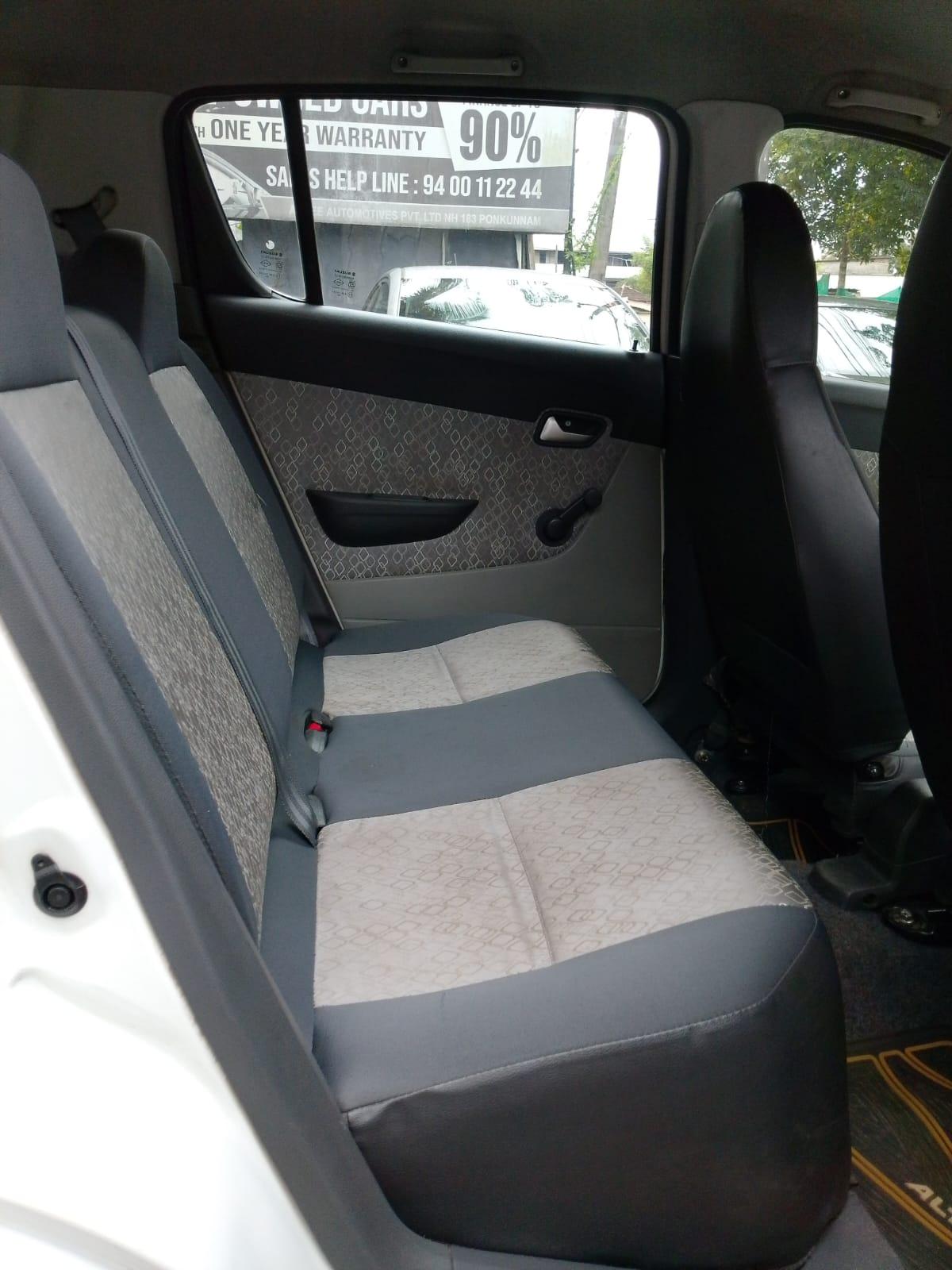 यूज़्ड 2017 मारुति सुजुकी अल्टो 800, Kottayam  15 यूज़्ड 2017 मारुति सुजुकी अल्टो 800, Kottayam  15