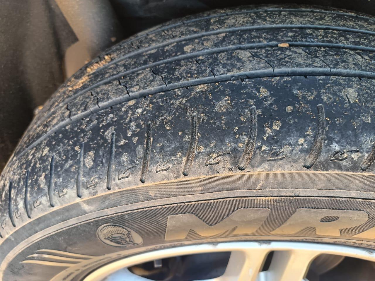 2022 महिंद्रा मराज़ो M2 8-Seater 2022 महिंद्रा मराज़ो M2 8-Seater