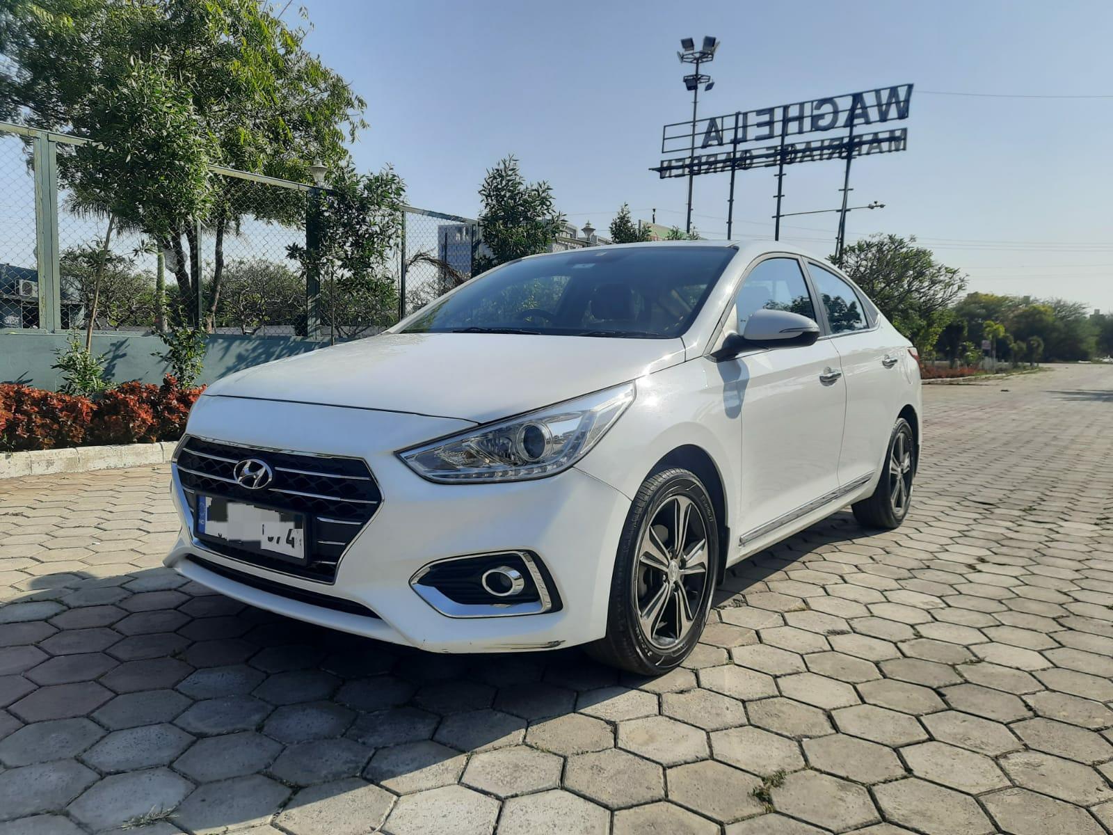 2018 ह्युंडई वरना 1.6 CRDi SX MT 2018 ह्युंडई वरना 1.6 CRDi SX MT