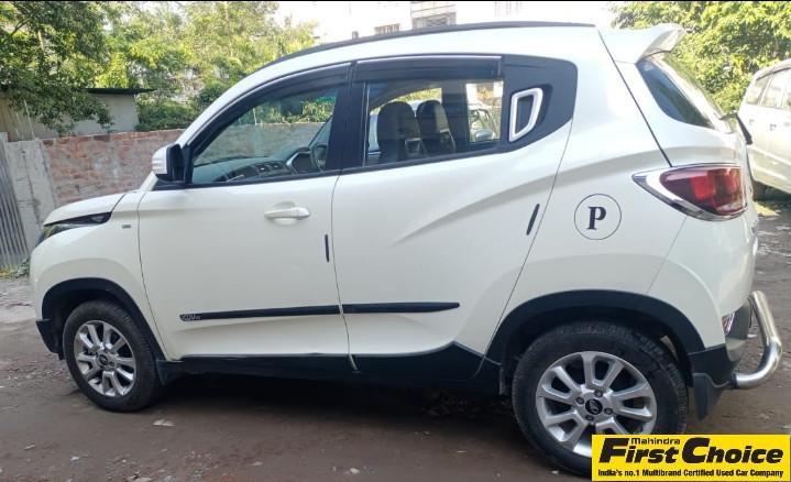 2016 महिंद्रा केयूवी 100 K4 Petrol 5 Seater (2016-2017)