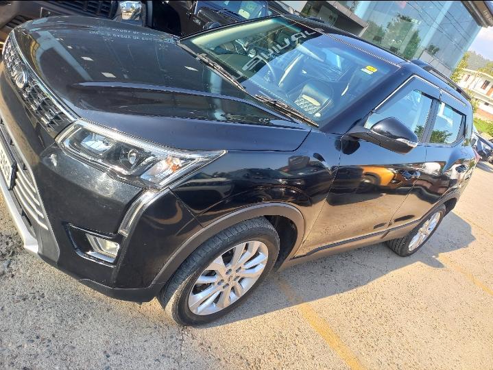 2019 महिंद्रा एक्सयूवी300 W8 Petrol BS IV 2019 महिंद्रा एक्सयूवी300 W8 Petrol BS IV