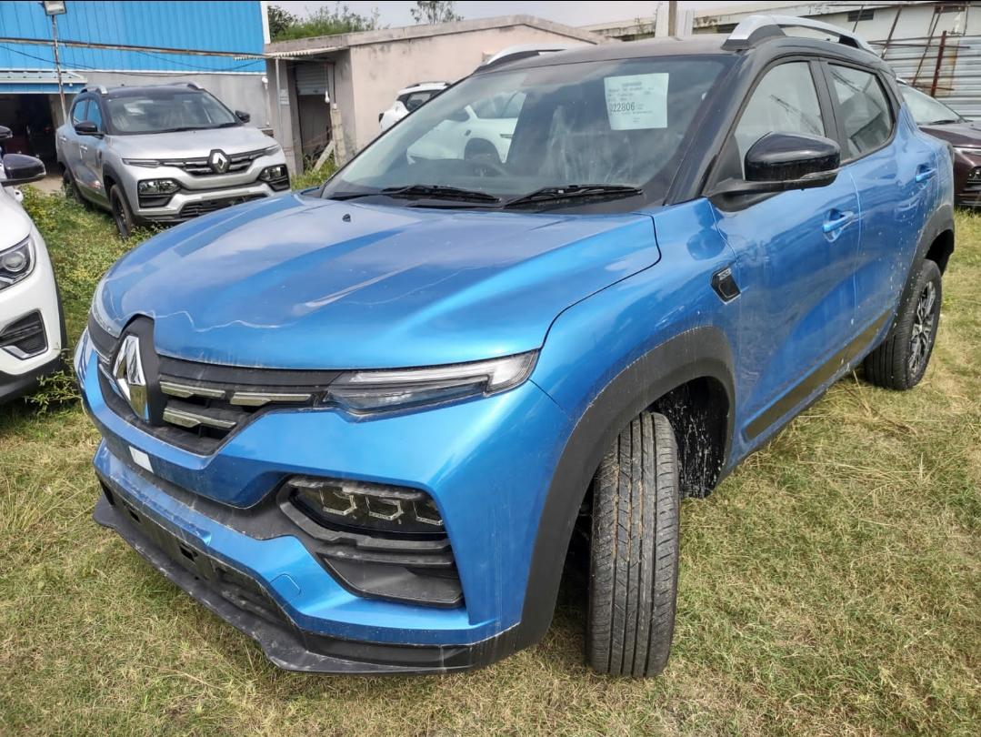 2021 रेनो किगर RXE MT Dual Tone 2021 रेनो किगर RXE MT Dual Tone