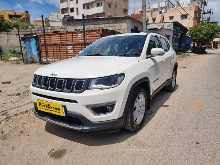 2018 जीप कम्पास Limited 4X4 2.0 Diesel BS IV 2018 जीप कम्पास Limited 4X4 2.0 Diesel BS IV