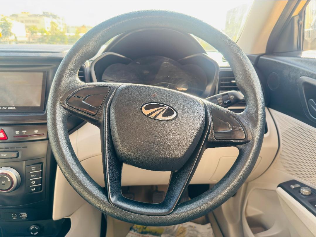 यूज़्ड 2019 महिंद्रा एक्सयूवी300, Singasandra, Bangalore 12 यूज़्ड 2019 महिंद्रा एक्सयूवी300, Singasandra, Bangalore 12