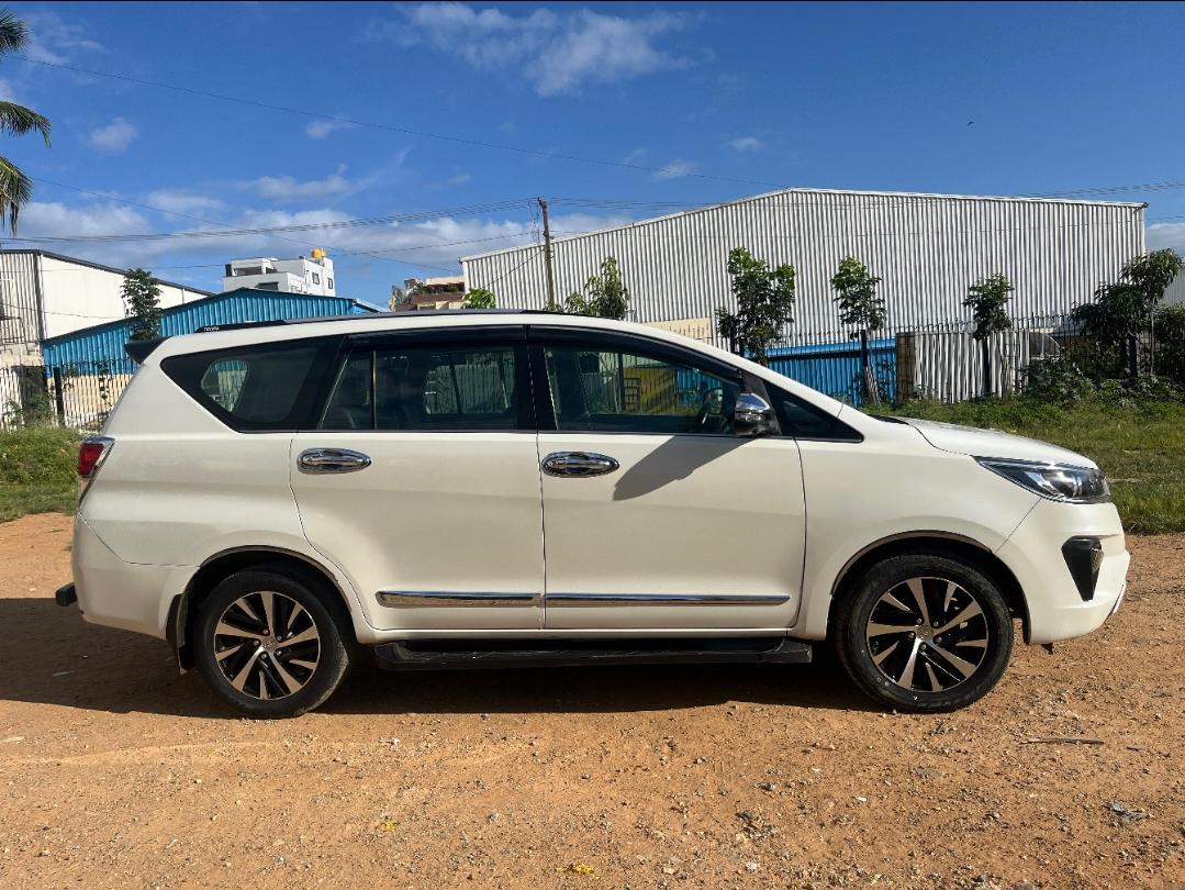 यूज़्ड 2021 टोयोटा इनोवा क्रिस्टा, Singasandra, Bangalore 5 यूज़्ड 2021 टोयोटा इनोवा क्रिस्टा, Singasandra, Bangalore 5