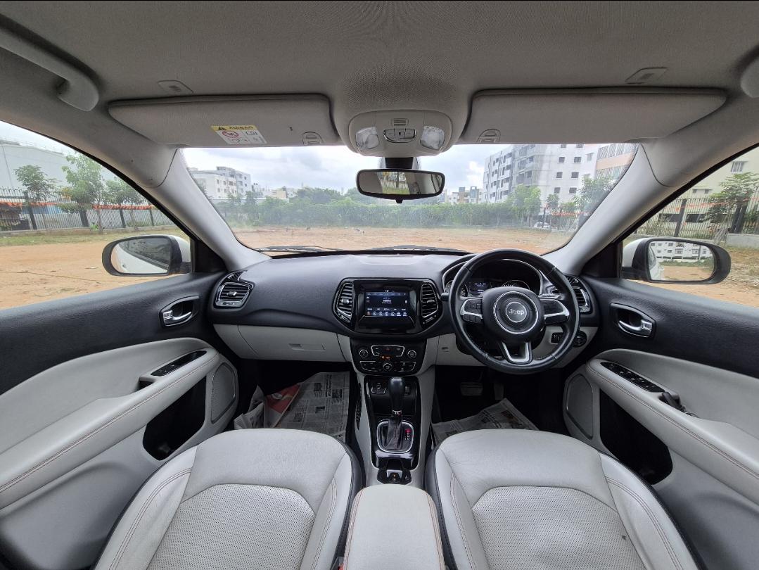 यूज़्ड 2018 जीप कम्पास, Singasandra, Bangalore 11 यूज़्ड 2018 जीप कम्पास, Singasandra, Bangalore 11