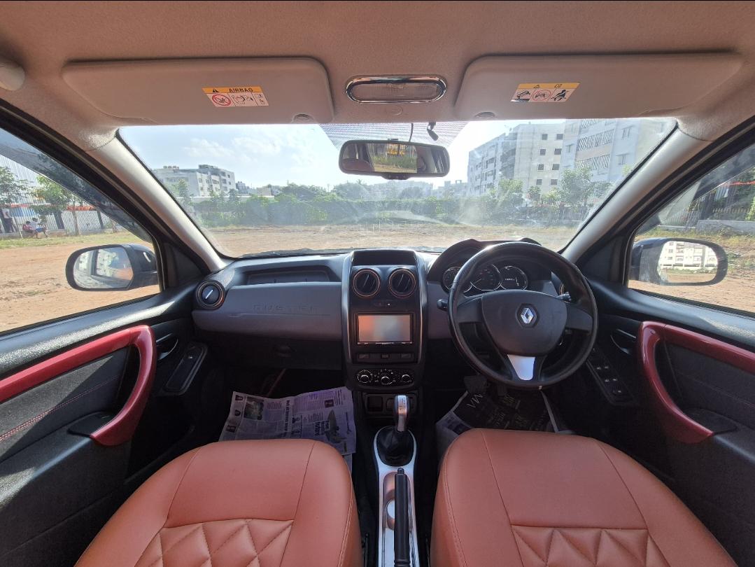 यूज़्ड 2018 रेनो डस्टर, Singasandra, Bangalore 11 यूज़्ड 2018 रेनो डस्टर, Singasandra, Bangalore 11