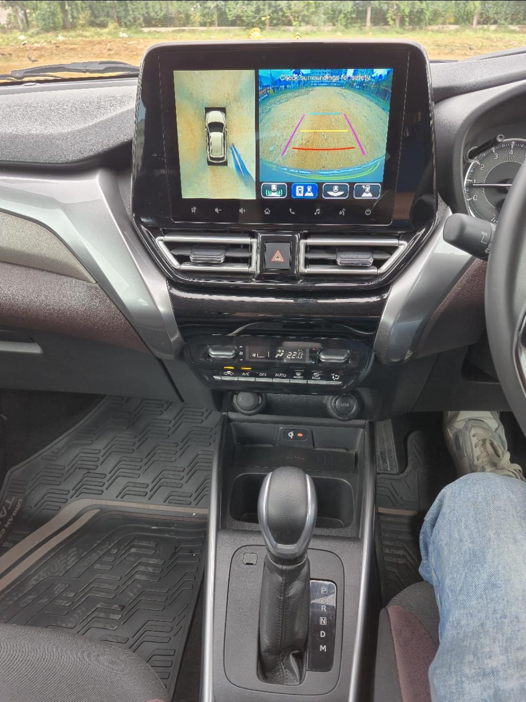 यूज़्ड 2024 टोयोटा अर्बन क्रूजर टैसर, Singasandra, Bangalore 15 यूज़्ड 2024 टोयोटा अर्बन क्रूजर टैसर, Singasandra, Bangalore 15