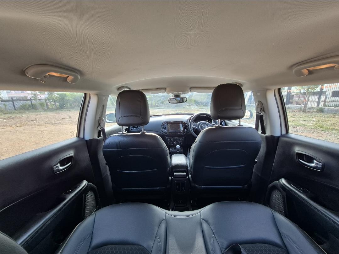 यूज़्ड 2020 जीप कम्पास, Singasandra, Bangalore 15 यूज़्ड 2020 जीप कम्पास, Singasandra, Bangalore 15