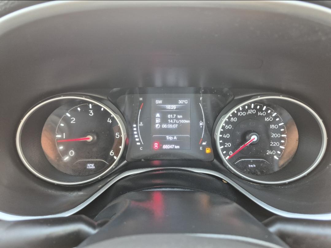 यूज़्ड 2020 जीप कम्पास, Singasandra, Bangalore 10 यूज़्ड 2020 जीप कम्पास, Singasandra, Bangalore 10