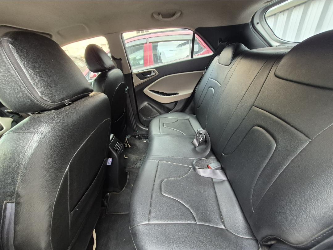 यूज़्ड 2018 ह्युंडई ईलाइट आई20, Singasandra, Bangalore 14 यूज़्ड 2018 ह्युंडई ईलाइट आई20, Singasandra, Bangalore 14