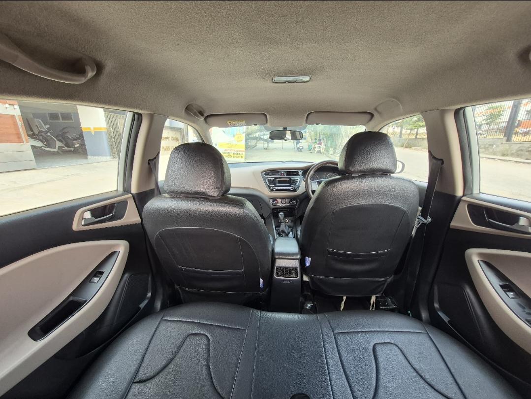 यूज़्ड 2018 ह्युंडई ईलाइट आई20, Singasandra, Bangalore 15 यूज़्ड 2018 ह्युंडई ईलाइट आई20, Singasandra, Bangalore 15