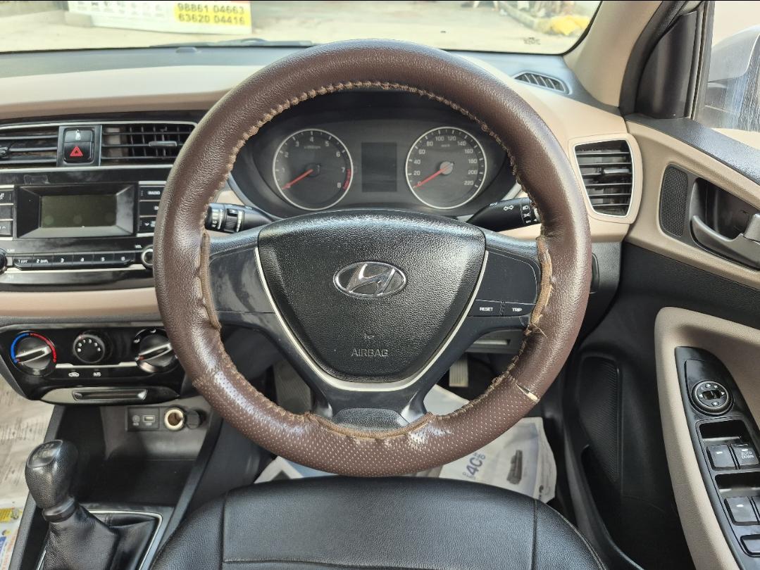 यूज़्ड 2018 ह्युंडई ईलाइट आई20, Singasandra, Bangalore 12 यूज़्ड 2018 ह्युंडई ईलाइट आई20, Singasandra, Bangalore 12