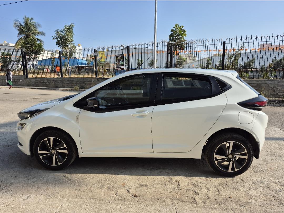 यूज़्ड 2020 टाटा अलट्रोज़, Singasandra, Bangalore 1 यूज़्ड 2020 टाटा अलट्रोज़, Singasandra, Bangalore 1