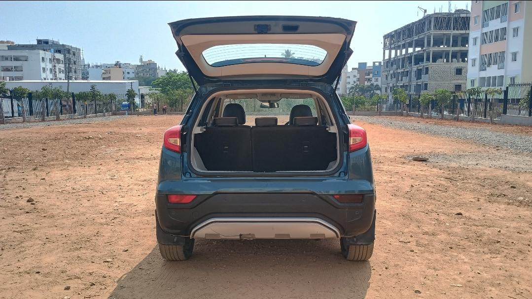 यूज़्ड 2020 महिंद्रा एक्सयूवी300, Singasandra, Bangalore 9 यूज़्ड 2020 महिंद्रा एक्सयूवी300, Singasandra, Bangalore 9