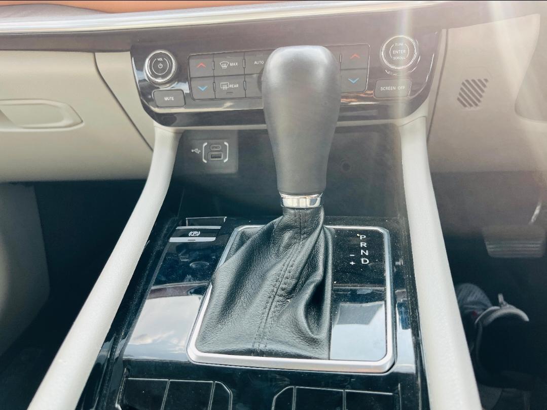 यूज़्ड 2022 जीप कम्पास, Singasandra, Bangalore 16 यूज़्ड 2022 जीप कम्पास, Singasandra, Bangalore 16