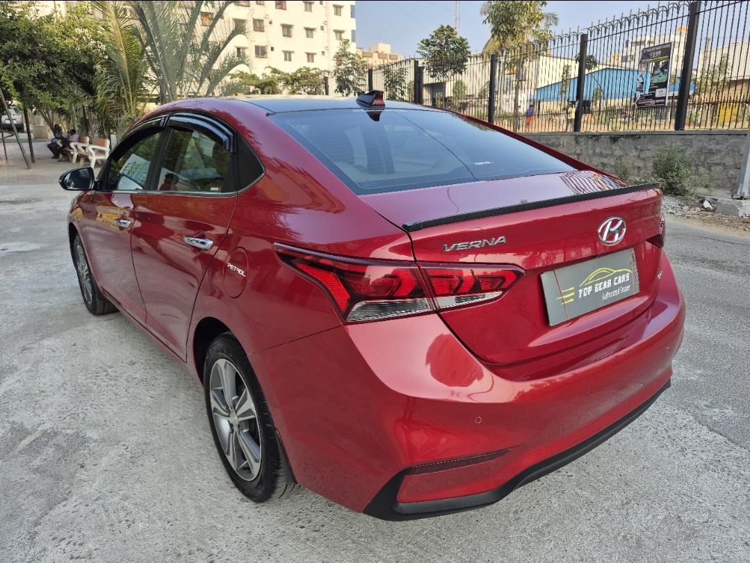 यूज़्ड 2019 ह्युंडई वरना, Singasandra, Bangalore 2 यूज़्ड 2019 ह्युंडई वरना, Singasandra, Bangalore 2