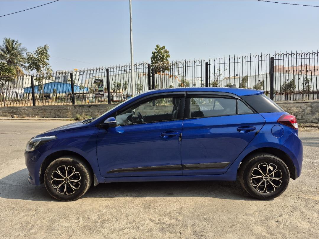 यूज़्ड 2017 ह्युंडई ईलाइट आई20, Singasandra, Bangalore 1 यूज़्ड 2017 ह्युंडई ईलाइट आई20, Singasandra, Bangalore 1