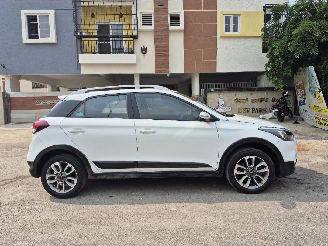 यूज़्ड 2016 ह्युंडई आई20 एक्टिव, Singasandra, Bangalore 5 यूज़्ड 2016 ह्युंडई आई20 एक्टिव, Singasandra, Bangalore 5